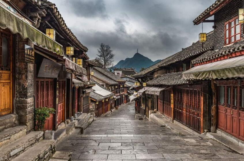 俄副外长:美在英部署战术核武器不会加强美英的安全